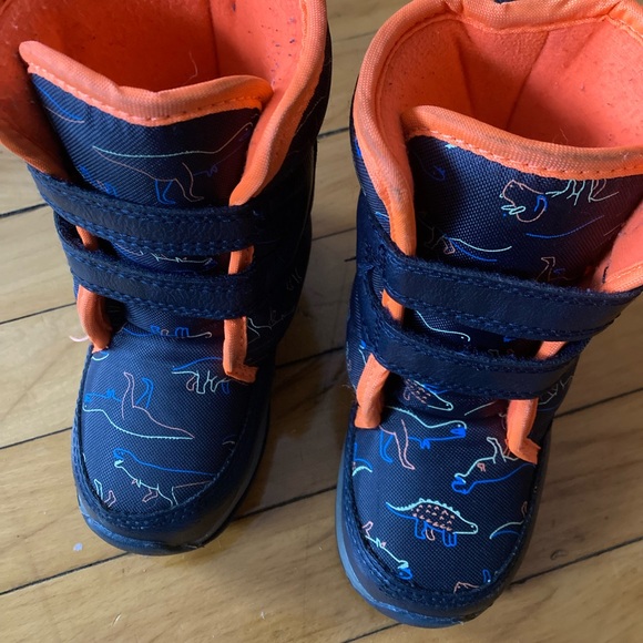 Baby size 6 carters Dino light up snow boots blue orange Velcro - Picture 4 of 6